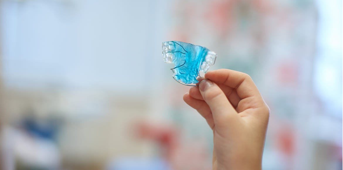 Когда нужны ортодонтические пластинки?